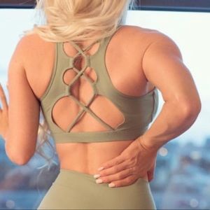 Buffbunny sports bra size M.